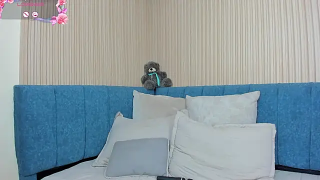 angel_ponce webcam