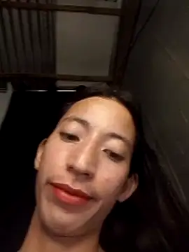 Letshavesomefuneveryone webcam