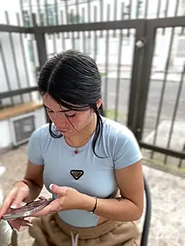 PamelaJonsom_ webcam