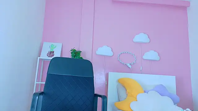 SeleneGibson__ webcam