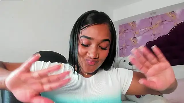 anna_jules webcam