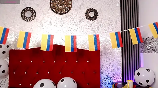 MiaVelasquez01 webcam
