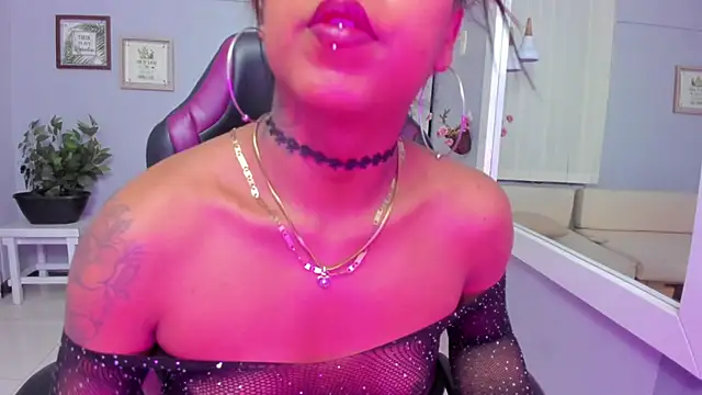 Nahomy_Collins_ webcam