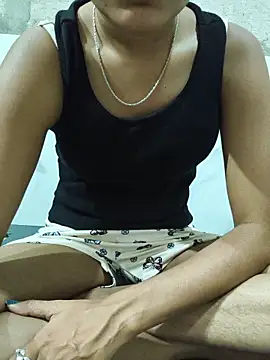 Shanaya_001 webcam