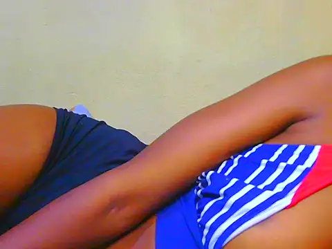 prettysuri22 webcam