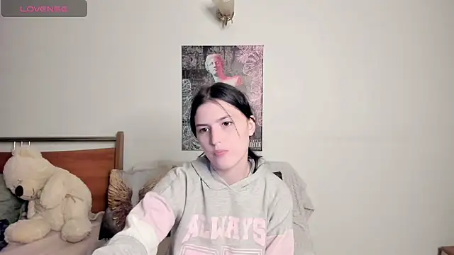 Kira_Devi webcam