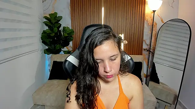 Ela_Maxwell_ webcam