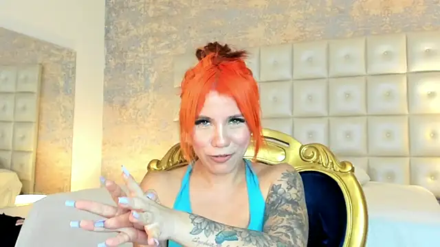 MelaniieRoux webcam