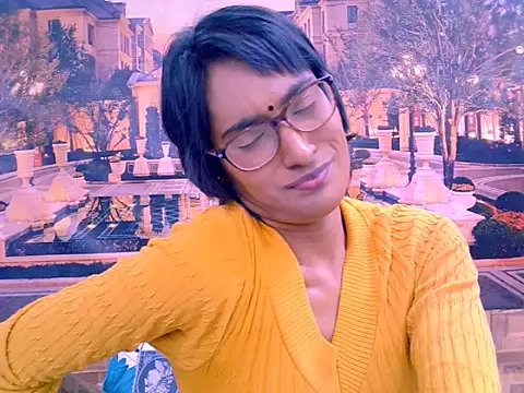 IndianRebel4u2Luv webcam