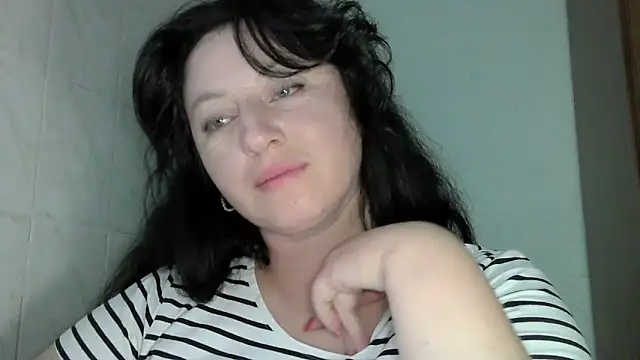 MelinaAx webcam