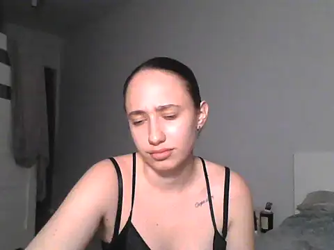DarkMirel webcam