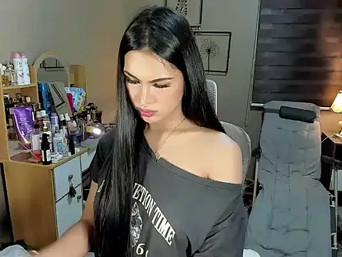 EternityBanks webcam