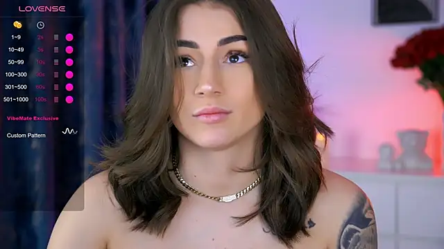 AishaSins webcam