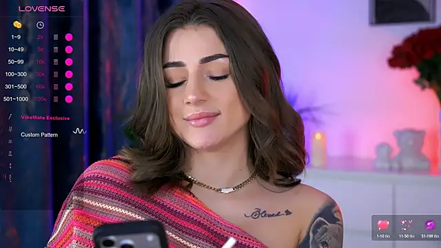AishaSins webcam