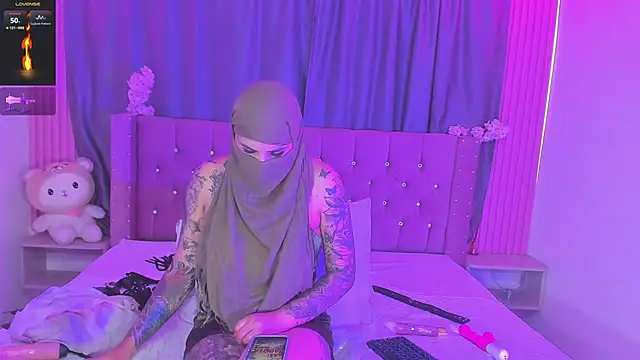 Nayla-Mouna