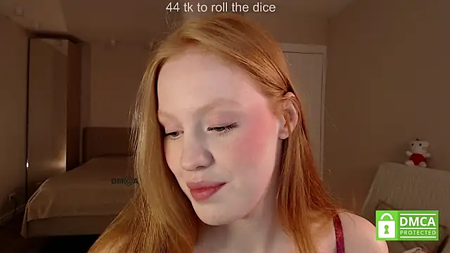 lulu_moonmoon webcam