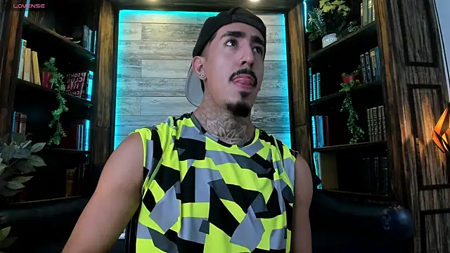 Donovan_Desmond webcam