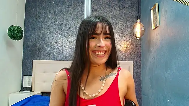 Cloeandtyfanny webcam