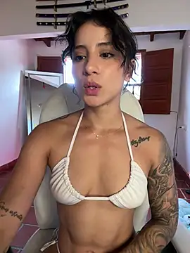 Ale_Lewis webcam