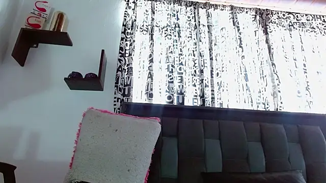 DULCE_ZOE webcam