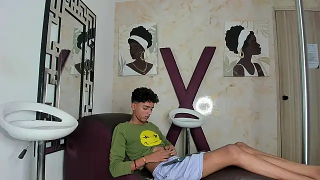 COUPLES_BOYS webcam