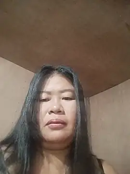 Lovelywoman43 webcam