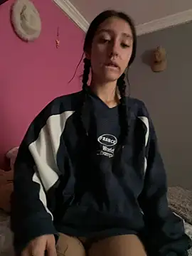 NickieCute-