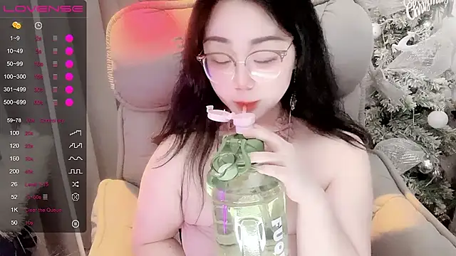 Monica-666888- webcam