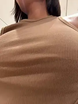 irina_velvett (Ask my age) - Tighten tits😈💦💦💦🤭