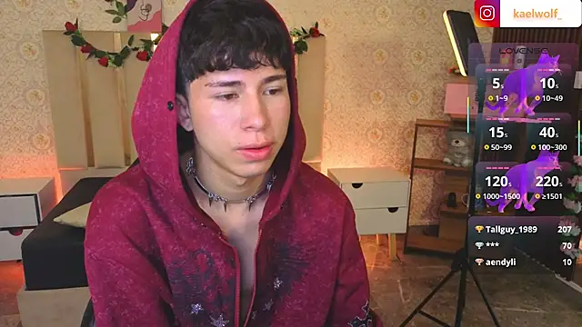 kaelwolf_tay