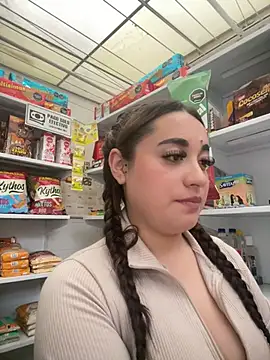 IvySanchez_Pinkk
