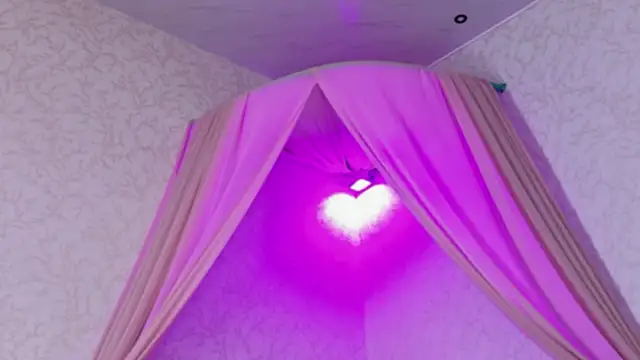 LolaGray__ webcam