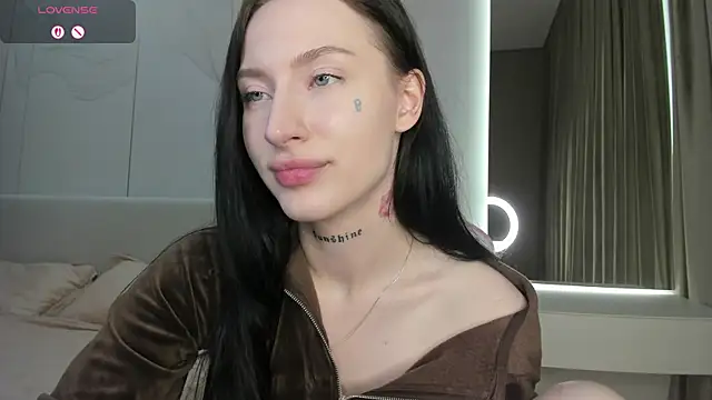 JenniferQueen11 webcam