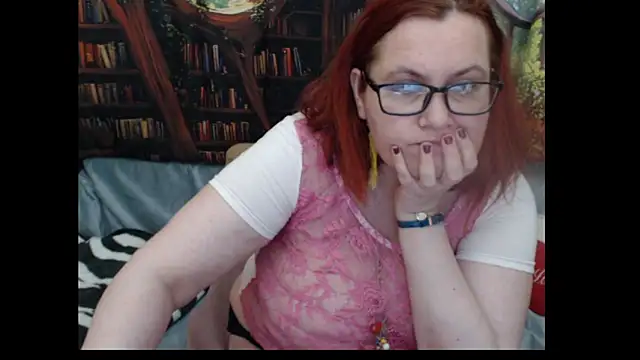 PlayfullMature webcam