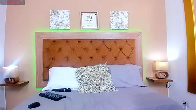 CristalLoren webcam