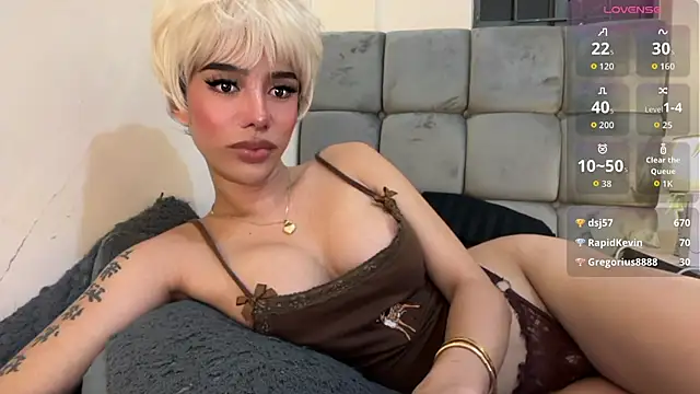 youngstunnagirl webcam