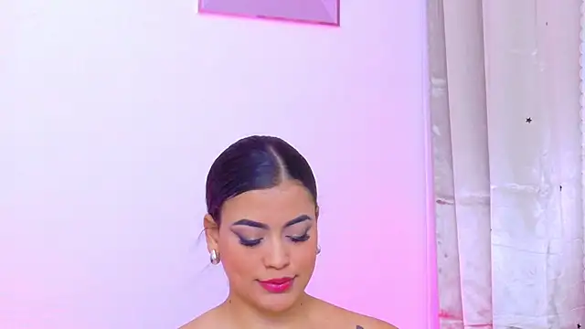 alynallen - AlynAllen's free webcam - UK Sex Cams