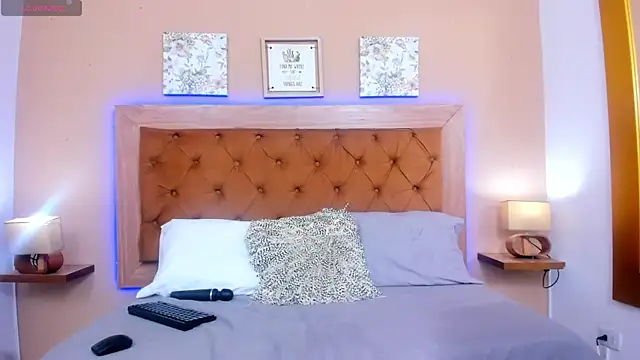CristalLoren webcam