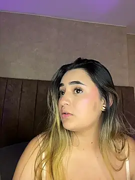 Antonella_Julieta webcam