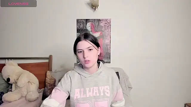 Kira_Devi