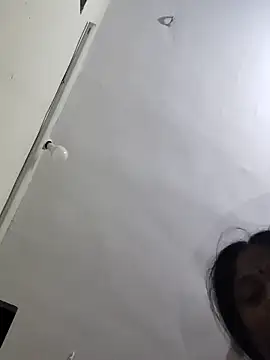 yamini1431 webcam