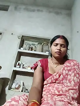 Cm_pooja webcam
