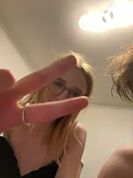 LauraundSteve_ webcam