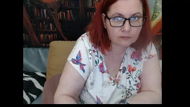 PlayfullMature webcam