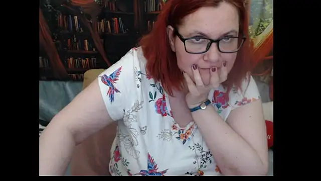 PlayfullMature webcam