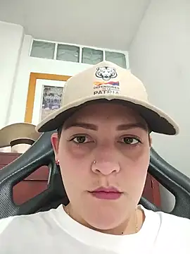Mia_Hampton webcam