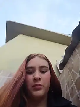 katty_42 (F teen) - Off bra in public