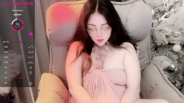 Monica-666888- webcam