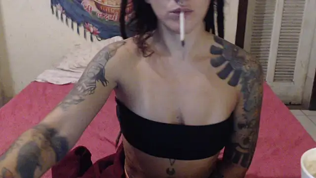 MissRebeka webcam