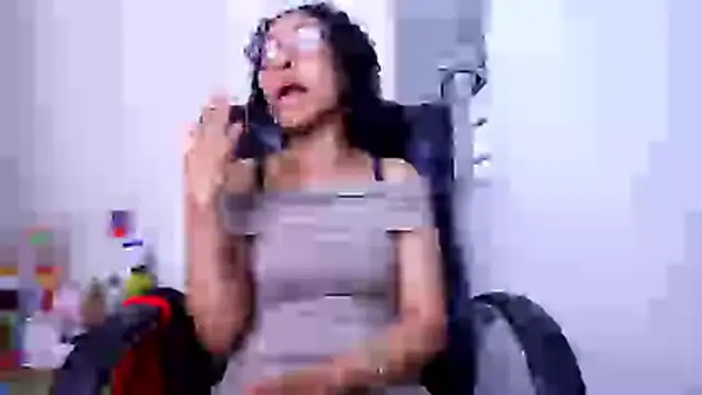 Aries_Mature webcam